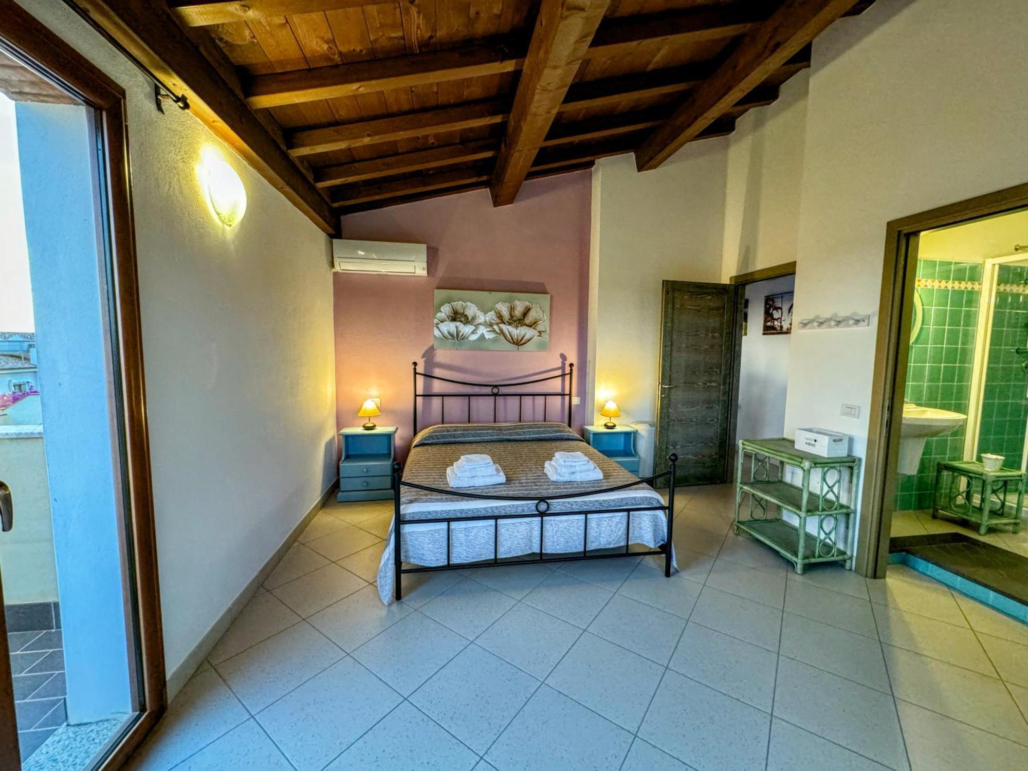 B&B Stell'E Mari SantʼAnna Arresi Exterior foto